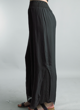 Load image into Gallery viewer, Samantha Silk Flowy Pants