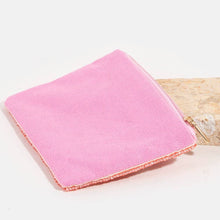 Load image into Gallery viewer, Be A Dolly Seed Beaded Coin Purse
