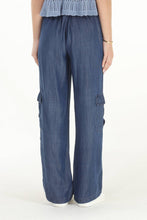 Load image into Gallery viewer, Tencel Wide Leg Cargo Pants
