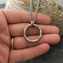 Load image into Gallery viewer, Hammered Ring Men's Necklace: 24"
