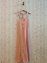 Load image into Gallery viewer, REF 16857 LONG STRAP DRESS 100% LINEN: KAKY
