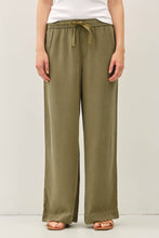 Load image into Gallery viewer, 29" INSEAM TENCEL WIDE LEG PANTS: EARTH GREY / S
