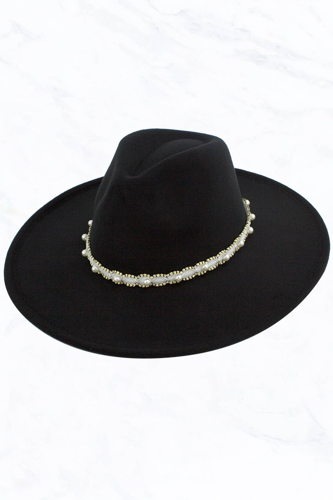 Big Brim Peach Heart Top Jazz Hat with Pearl Belt: Black