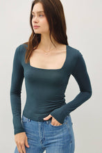 Load image into Gallery viewer, [SOFT CORE ]SQUARE NECK LONG SLEEVE TOP: Black / L
