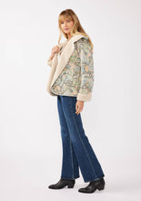 Load image into Gallery viewer, Wonderland Sherpa Jacket
