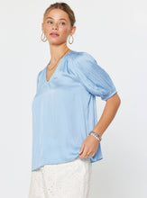 Load image into Gallery viewer, Puff Short Sleeve V-neck Top: Taupe / S
