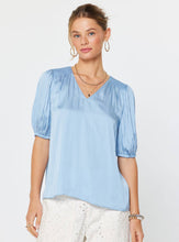Load image into Gallery viewer, Puff Short Sleeve V-neck Top: Taupe / S
