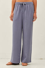 Load image into Gallery viewer, 29" INSEAM TENCEL WIDE LEG PANTS: EARTH GREY / S
