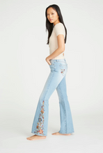 Load image into Gallery viewer, Driftwood Zen Garden Embroidered Flare Jeans
