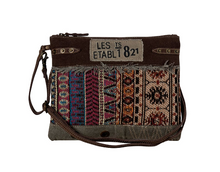 Load image into Gallery viewer, Vintage Journey Crossbody
