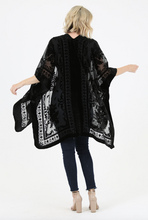 Load image into Gallery viewer, Burnout Velvet Kimono - Black
