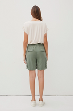 Load image into Gallery viewer, Spruce Tencel Cargo Shorts
