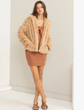 Load image into Gallery viewer, Marti Faux Fur Jacket - Taupe
