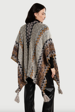 Load image into Gallery viewer, Saachi Grey Knit Ruana
