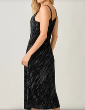 Load image into Gallery viewer, Mystree Black Velvet Slip Dress
