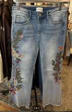 Load image into Gallery viewer, Driftwood Eva Peace On Earth Jeans

