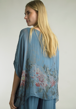 Load image into Gallery viewer, Italian Silk Print Flowy Top
