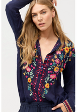 Load image into Gallery viewer, Johnny Was Embroidered Audrey Tunic S
