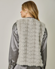 Load image into Gallery viewer, Silver Faux Fur Vest
