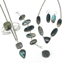 Load image into Gallery viewer, Handcrafted Kashi Semiprecious Stone Ring - Labradorite
