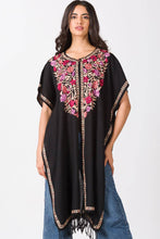 Load image into Gallery viewer, Taisha Embroidered Caftan
