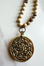 Load image into Gallery viewer, Moon Chaser Necklace
