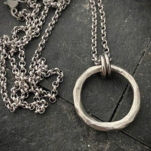 Load image into Gallery viewer, Hammered Ring Men's Necklace: 24"

