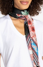 Load image into Gallery viewer, Johnny Was Geana Scarf
