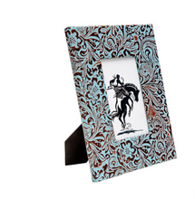 Load image into Gallery viewer, Nash Leather Embossed Photo Frame
